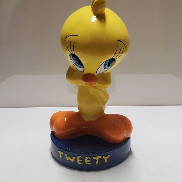 Vintage 1996 Warner Bros. Looney tunes Tweety Bird Piggy Bank - Picture 1 of 5